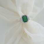 William_Thomas_square-emerald-ring_GalleryImage